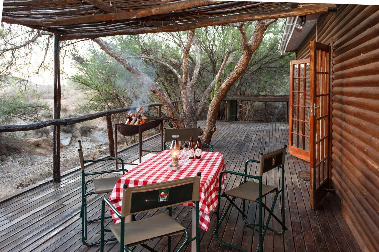 Chandelier Game Lodge Oudtshoorn Exterior photo